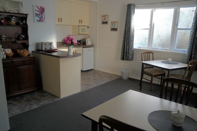 Others 5, Admirals Lodge Picton, Marlborough