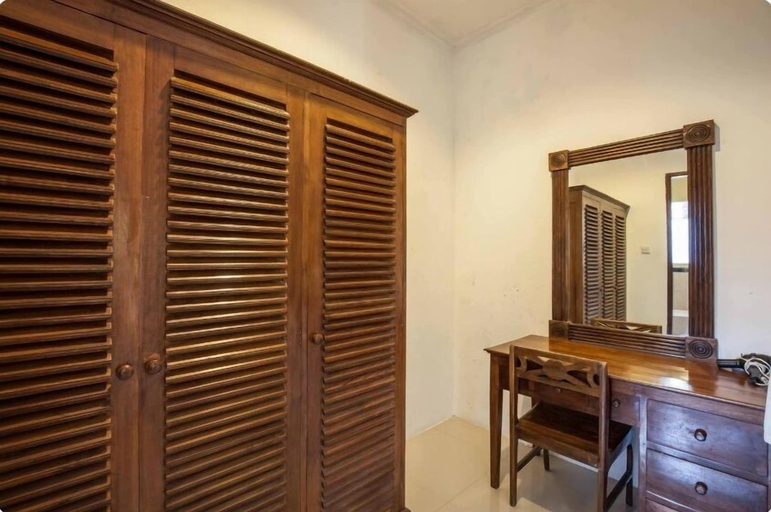 Others 5, 4 Bathroom Private Pool Villa near Seminyak Beach Bali, Badung