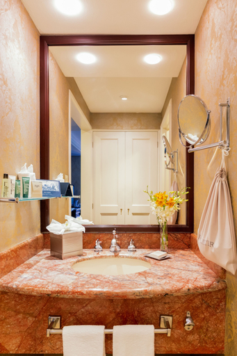 Bathroom 5, Hilton Princess Managua, Managua