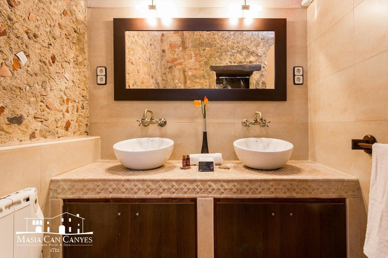 Bathroom 4, Masia Can Canyes & Spa, Barcelona