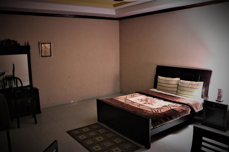 Bedroom 5, High Trees Inn, Islamabad