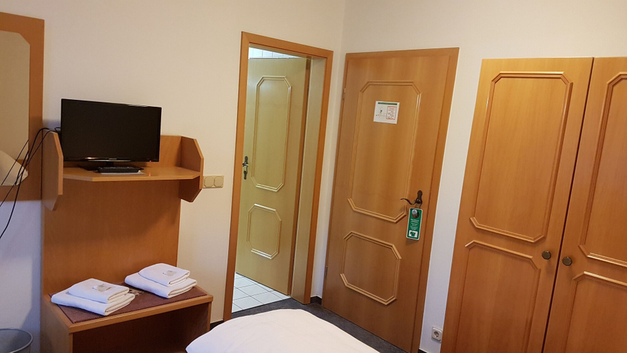 Bedroom 4, Landgasthof und Hotel Schleusenhaus, Elbe-Elster