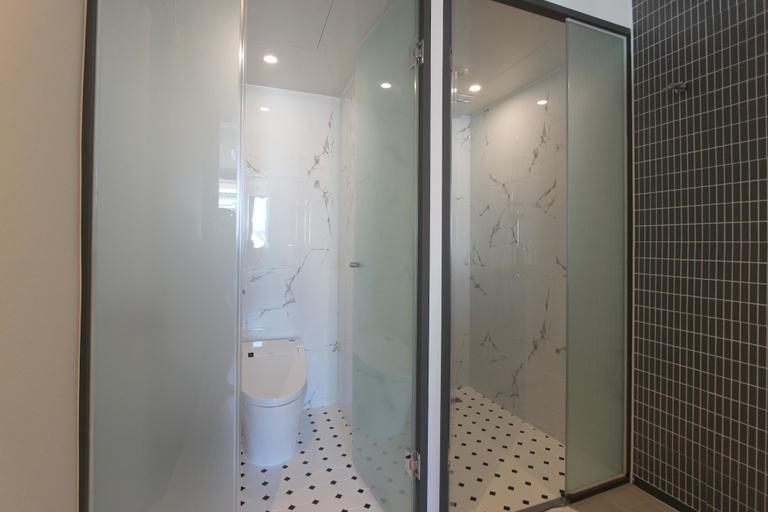 Bathroom 5, Seven Bricks Hotel, Gwangyang