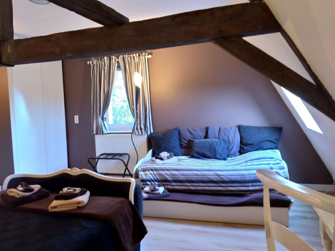Bedroom 3, La Ferme de la Papote, Nord