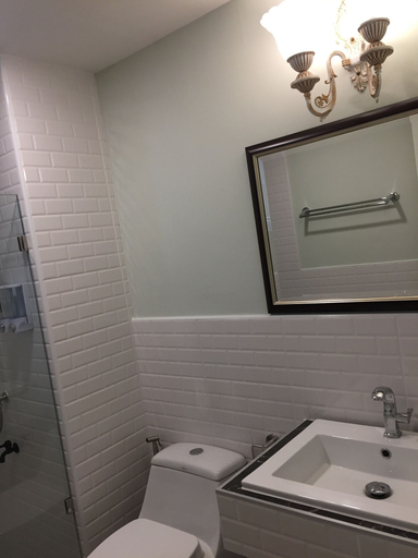Bathroom 4, The Great Winter, Muang Chiang Rai