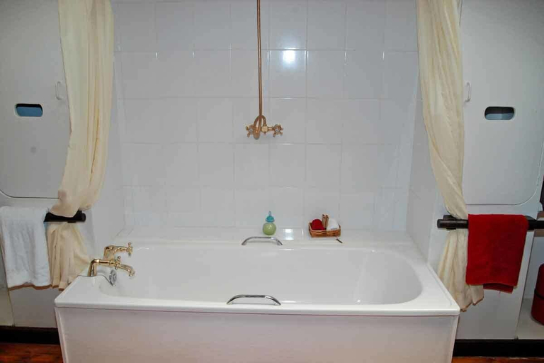 Bathroom 4, Sekenani Camp Maasai Mara, Narok West