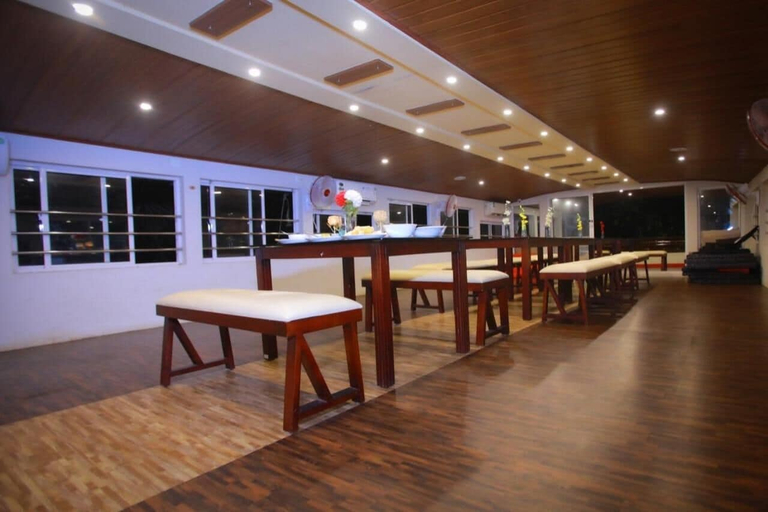 Food & Drinks 3, Premium Luxury Houseboat, Alappuzha