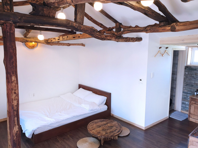 Bedroom 2, Doldam House 2, Jeju