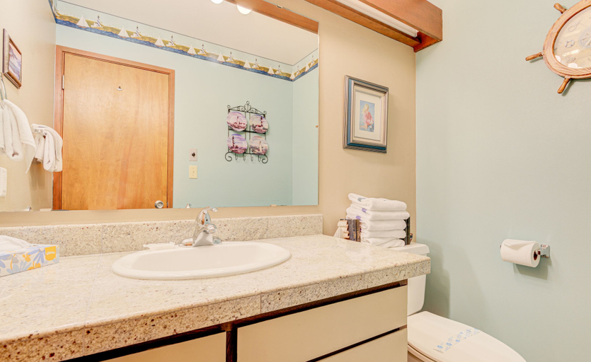 Bathroom 4, Inn at Otter Crest, Lincoln