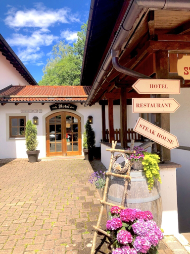 Exterior & Views 2, Landgasthof Hotel Schöntag & Steak House, Bad Tölz-Wolfratshausen