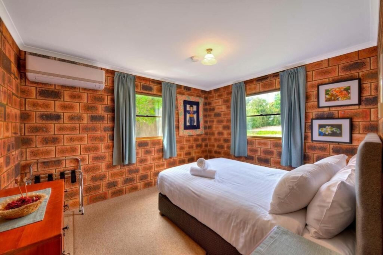 Bedroom 3, Swan Cove, Glamorgan-Spring Bay