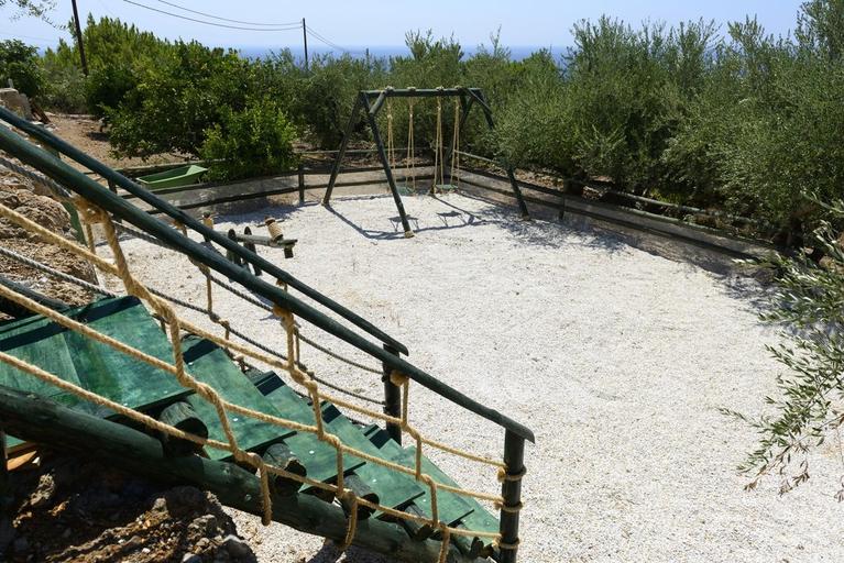 Others 4, Villa Artemis, Crete