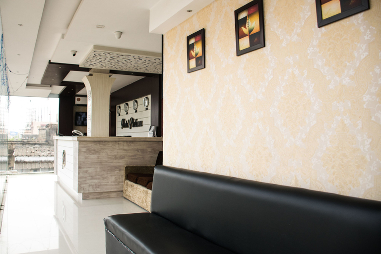 Others 4, Hotel Platinum, Kolkata