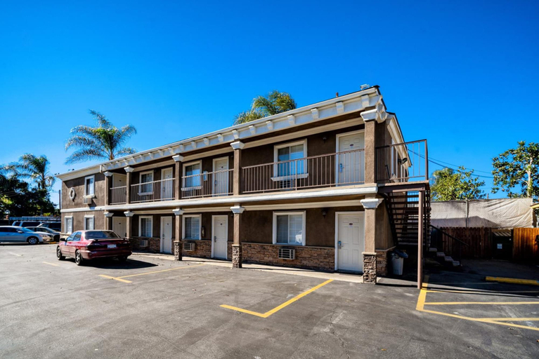 Exterior & Views 2, Regency Inn & Suites, Los Angeles