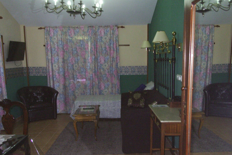 Others 5, Apartamentos Remanso del Río Razón, Soria