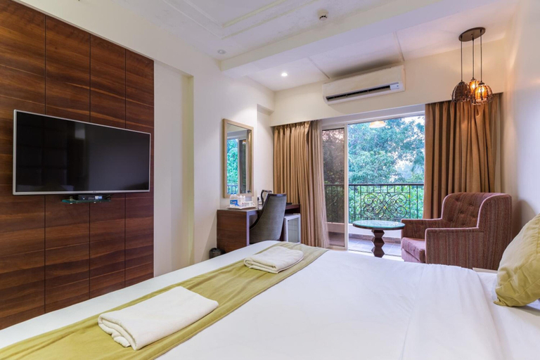 Bedroom 3, Amara Vacanza Grand Inn, North Goa