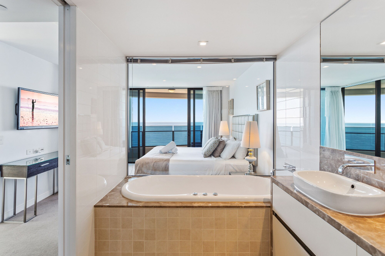 Bathroom 4, Holiday Holiday Soul Surfers Paradise, Gold Coast