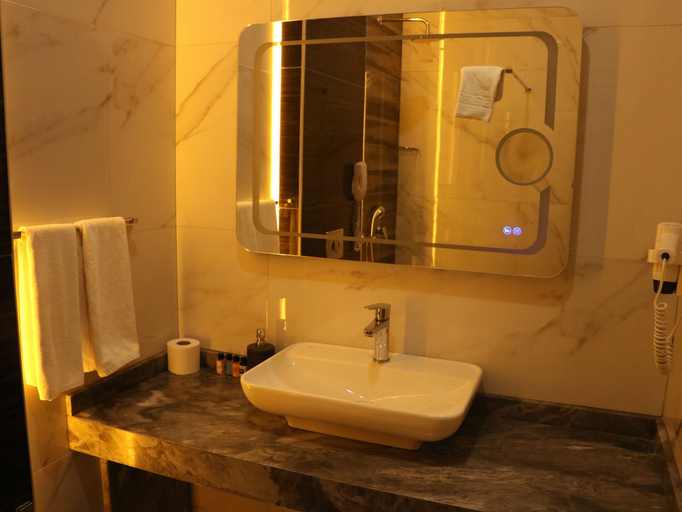 Bathroom 3, Isnova Hotel, Antalya