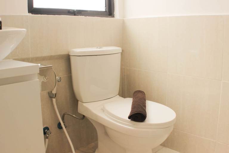 Bathroom 5, Comfort Living 2Br Apartment At Meikarta, Cikarang