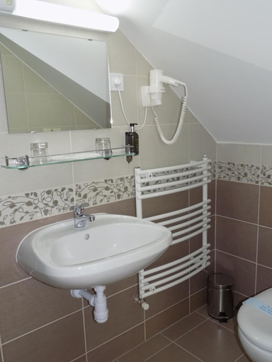 Bathroom 4, Land Plan Hotel and Restaurant, Győr