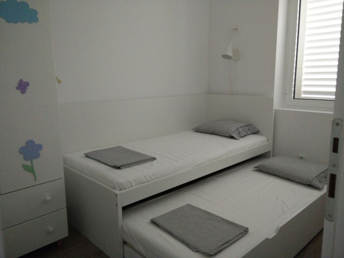 Bedroom 2, Apartments Coast 27, Podgora