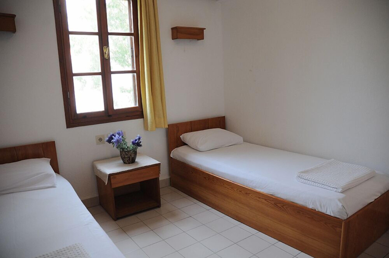 Bedroom 4, Hotel Gulec, Bodrum