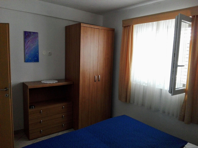 Bedroom 2, Apartments Dora Vrboska island Hvar, Jelsa
