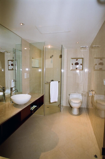Bathroom 5, Family Hotel Taipei, New Taipei City