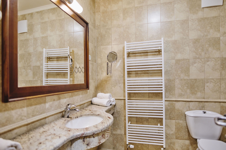 Bathroom 3, Mokrice Castle Estate, Brežice