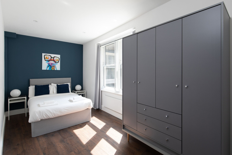 Bedroom 3, home.ly London Liverpool Str Apartments, London