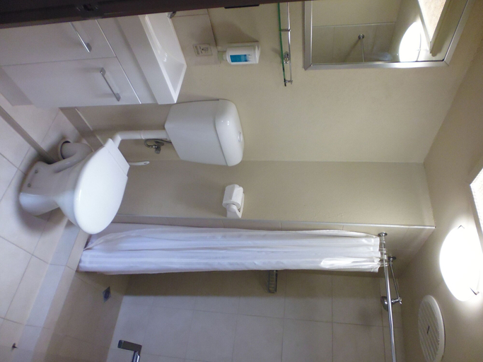 Bathroom 3, Seabrook Hotel, Waratah/Wynyard - Pt A