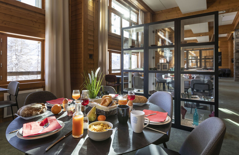 Food & Drinks 5, Hôtel Club MMV Plagne 2000, Savoie
