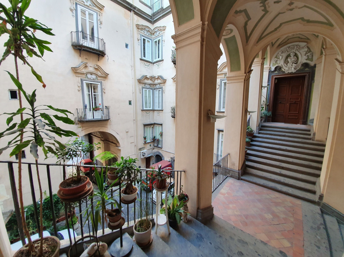View from room 5, Spanish Palace Rooms, Apartment & Terrace, Napoli
