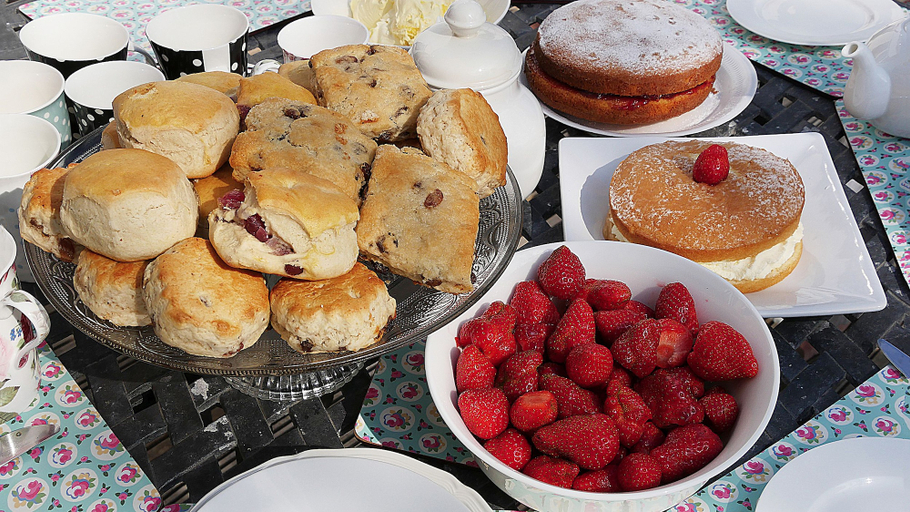Food & Drinks 4, Caroe Farmhouse, Cornwall
