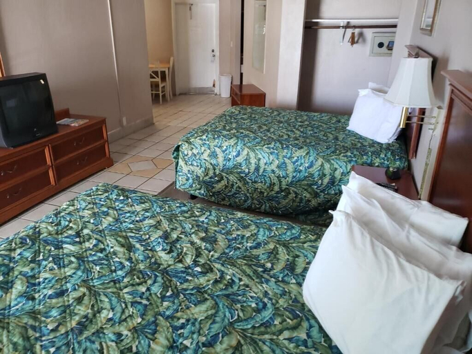 Bedroom 3, The Seascape Inn, Volusia