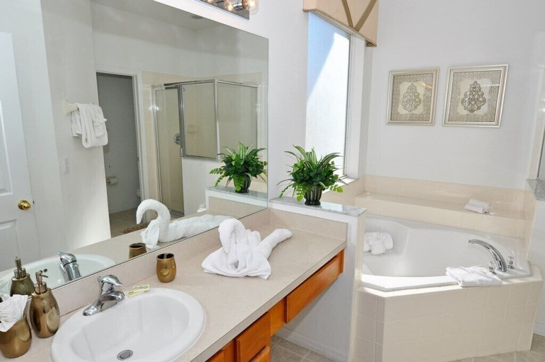Bathroom, Terra Verde IHR 3063, Osceola