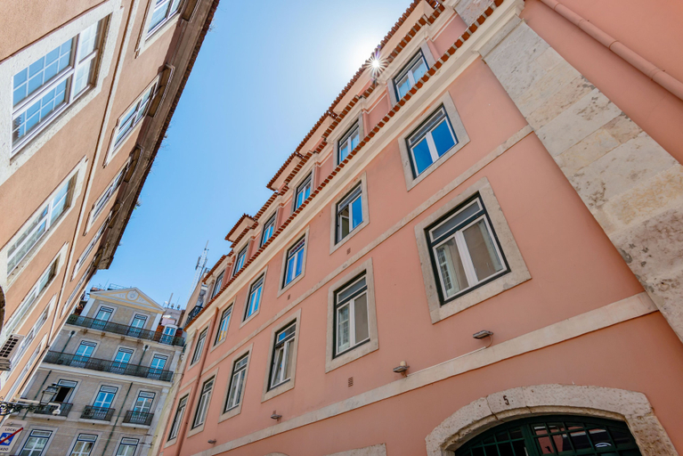 Exterior & Views 2, Chiado Prime Camões Apartment, Lisbon