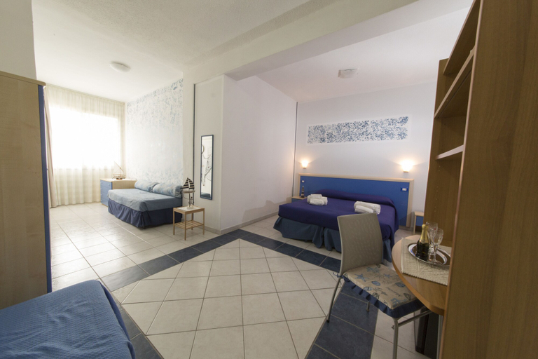 Bedroom 2, LewisRooms Poetto Beach Cagliari, Cagliari