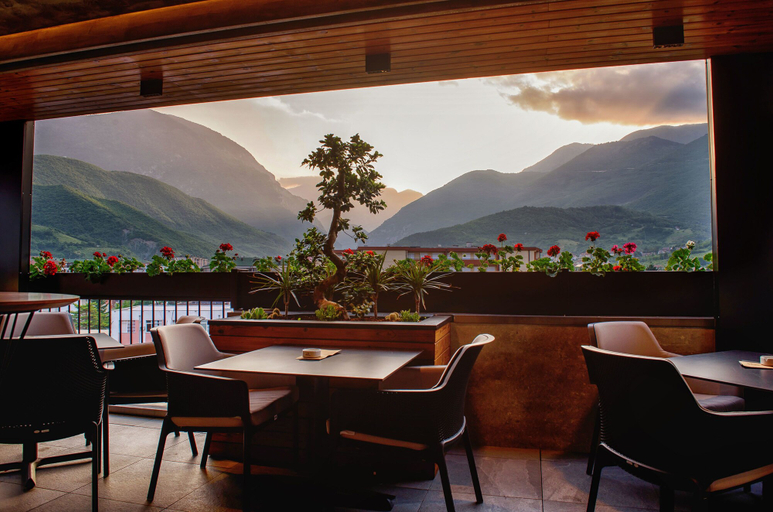 Food & Drinks 4, Hotel Seraphine Plaza, Peć