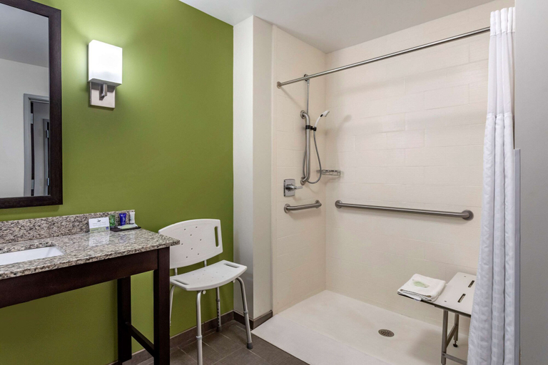 Bathroom 4, Sleep Inn Bowling Green North, Warren