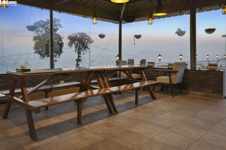 Food & Drinks 5, 3B-Barefoot-01 by bnbmehomes, Dehradun