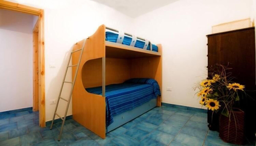 Bedroom 2, Tenuta de Marco, Lecce