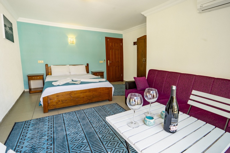 Bedroom 3, Flower Pension Hotel, Kaş