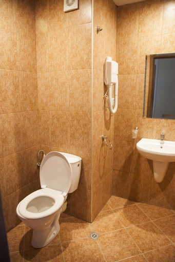 Bathroom 3, Borovets Green Hotel, Samokov