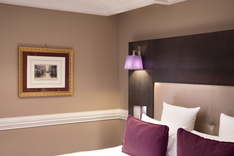 Bedroom 4, Elysées Hotel, Paris