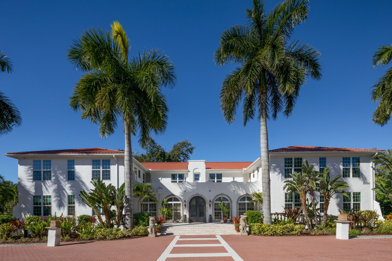 Exterior & Views 1, Shangri-La Springs, Lee