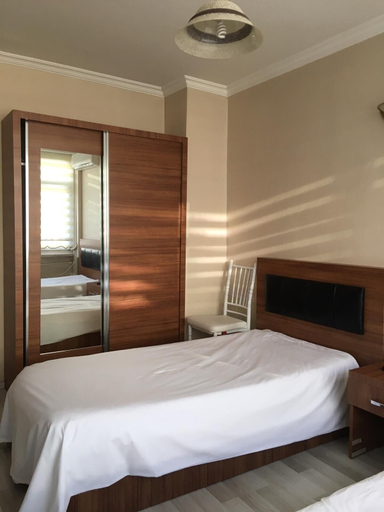 Bedroom 4, Sale Otel, Merkez