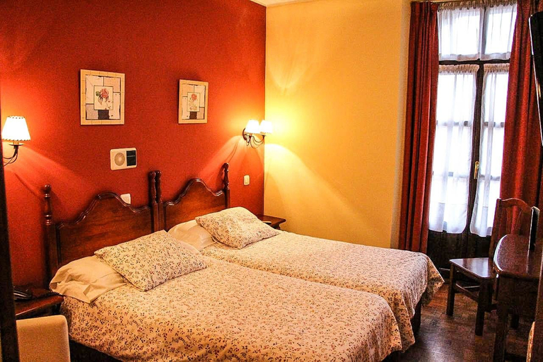 Bedroom 3, Hotel Puerto de Llanes, Asturias