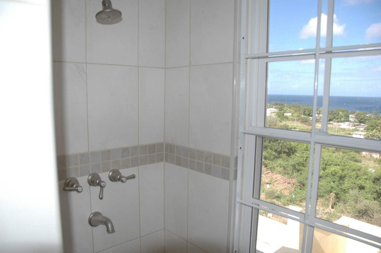 Bathroom 4, 2 Westlook
