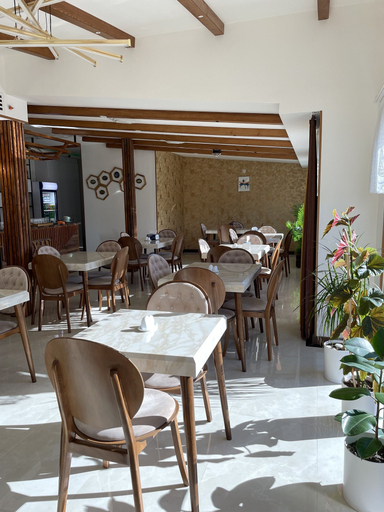 Food & Drinks 5, Luxin, Tbilisi